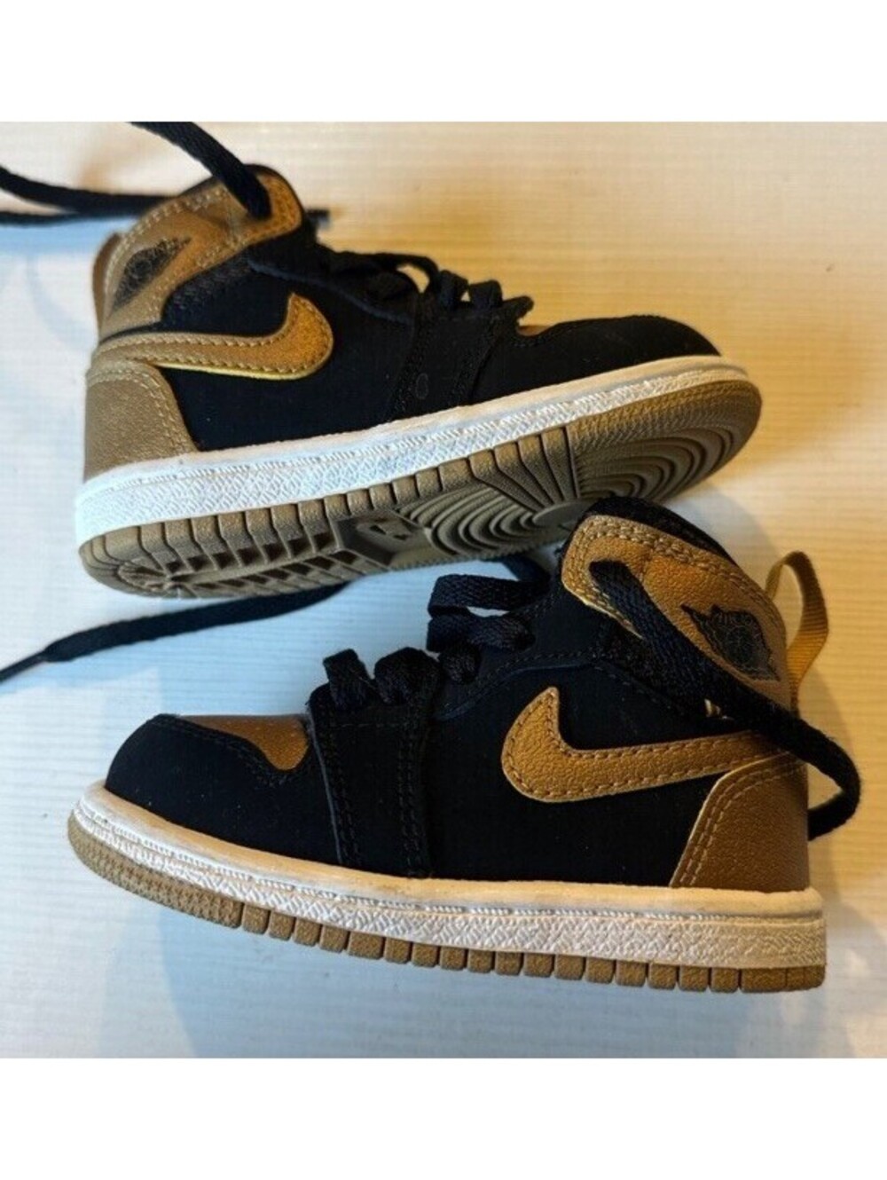 2014 Air Jordan 1 Retro High 'Melo' size 5C